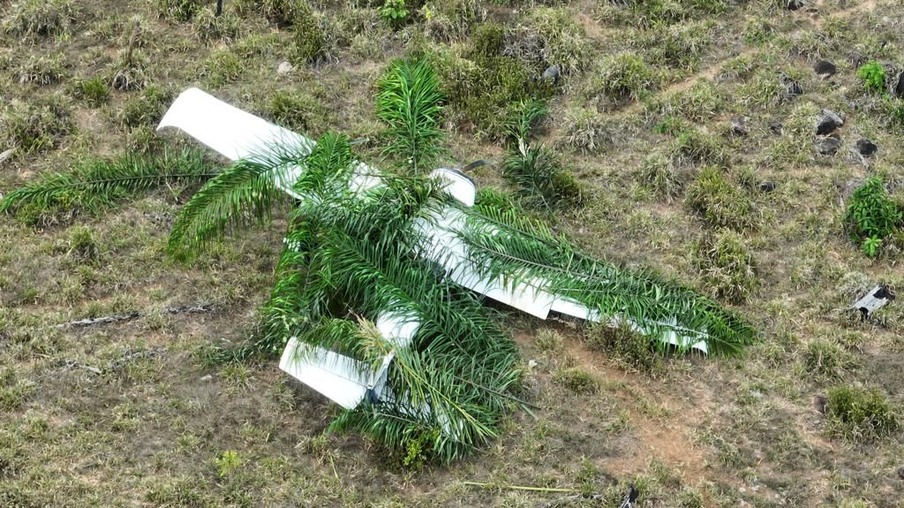 Aeronave estava danificada (Foto: Divulgação/PCRR)
